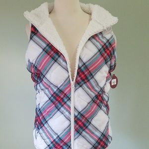 SO white and red vest faux fur large